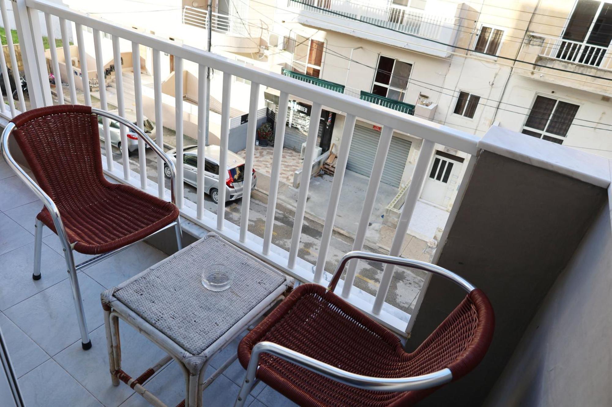 Very Bright Well Kept Apartment Marsaskala Exteriör bild